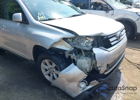 2013 Toyota Highlander Plus/Se из США, поврежденный, VIN 5TDBK3EH7DS245366